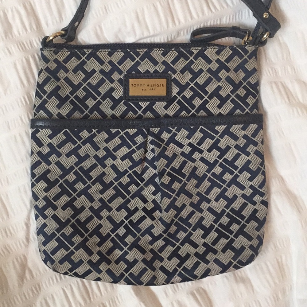 Tommy Hilfiger Crossbody